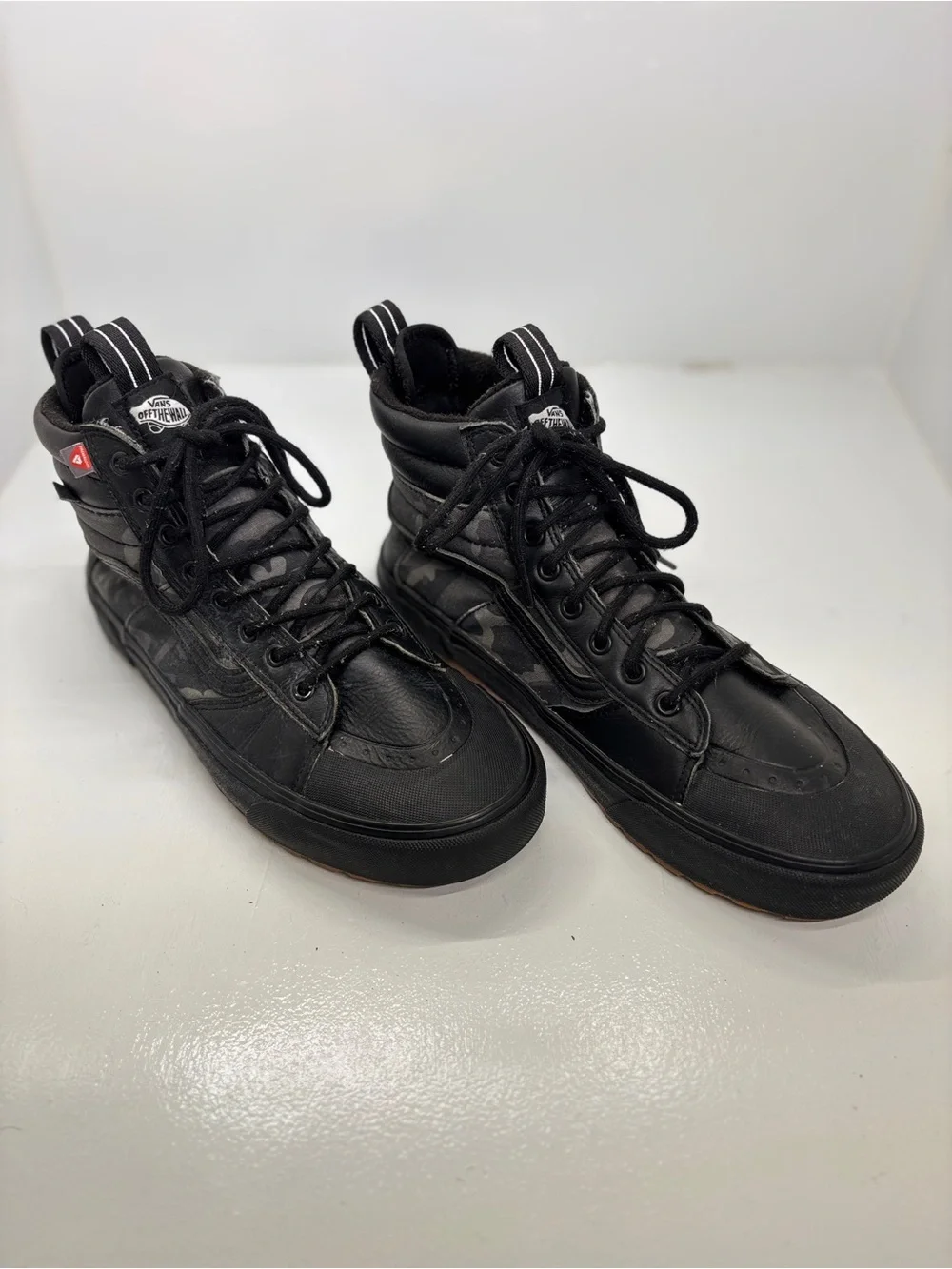 Vans Sk8-Hi MTE HEIQ Eco Dry Black Boots Men’s 11 Water Repellent